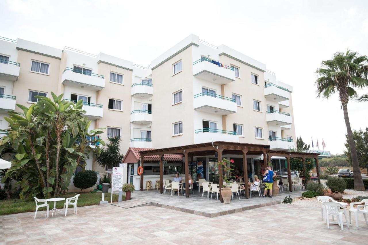 Debbiexenia Hotel Apartments Paralimni Eksteriør billede