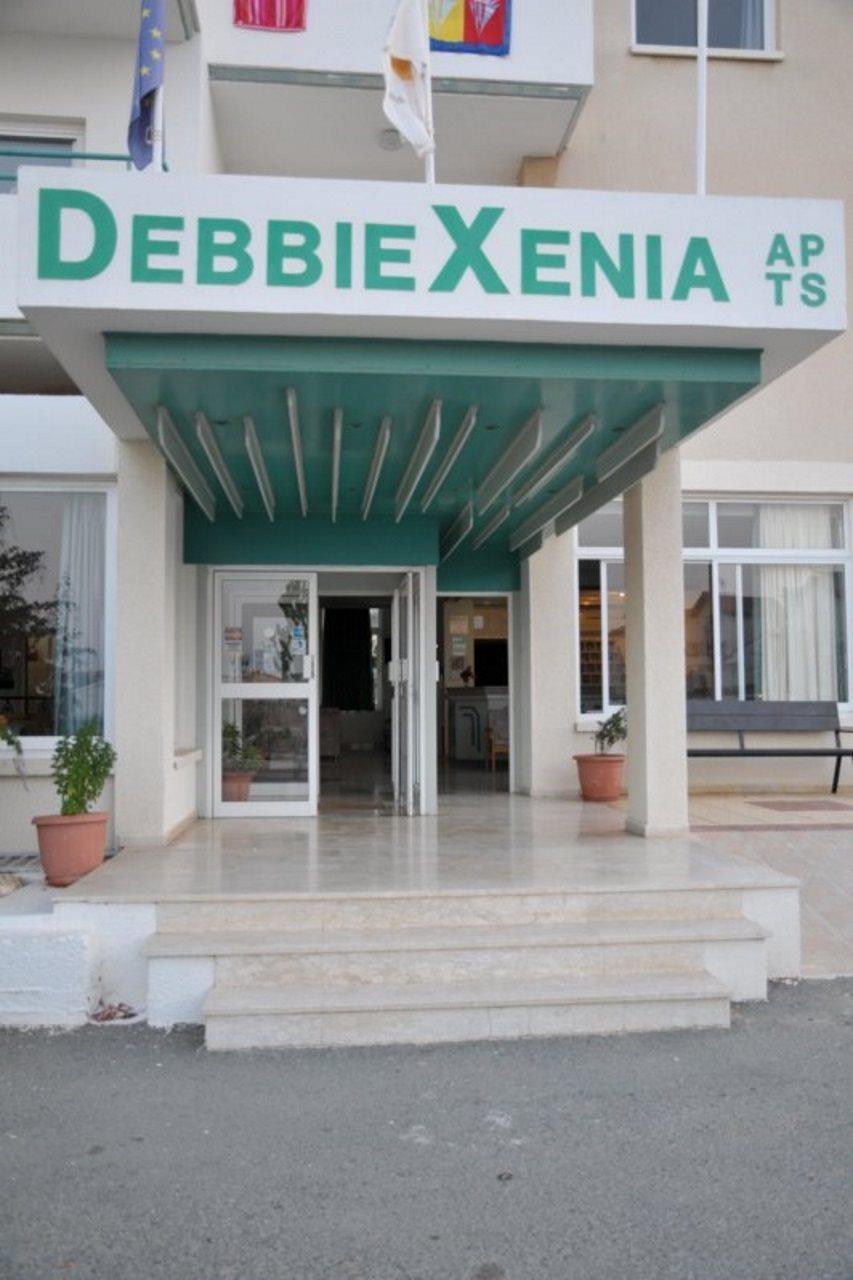 Debbiexenia Hotel Apartments Paralimni Eksteriør billede